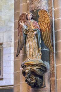 Portugal, Evora, Cathedral of Evora, angel statue von Danita Delimont