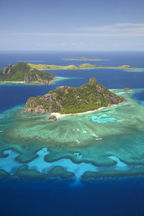 Monuriki Island and coral reef, Mamanuca Islands, Fiji, Sout... by Danita Delimont