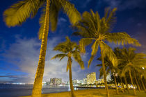 Twilight, Waikiki, Honolulu, Oahu, Hawaii von Danita Delimont