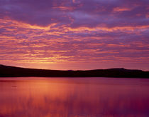 Grand Lake Matagamon, brilliant sunrise, Baxter State Park, Maine von Danita Delimont