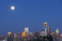 Washington State, Seattle, skyline view from Kerry Park, wit... by Danita Delimont