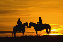Cowboys on ridge at Sunset; Model Released von Danita Delimont