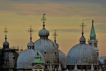 Kuppeln des Markusdoms in Venedig von wandernd-photography
