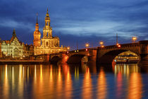 Augustusbrücke und Hofkirche Dresden  by moqui