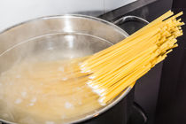 Spaghetti kochen von Mathias Karner