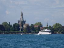 Bodenseeschiff vorm Konstanzer Münster von kattobello