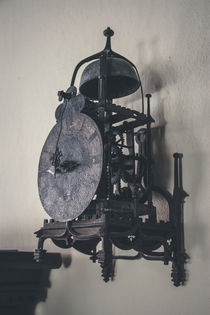 Old clock by Armend Kabashi