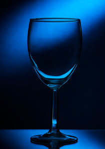 wine glass number 4 von Tim Seward