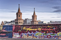 East Side Gallery, Berliner Mauer, Oberbaumbrücke, Friedrichshain, Berlin  von travelstock44