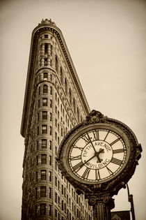 Flatiron buidling, Bügeleisen,  5th Avenue,  Uhr , New York by travelstock44