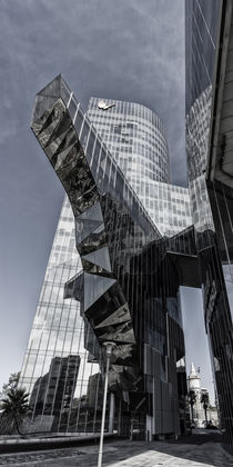 Mare Nostrum Tower, Moderne Architektur, Barcelona  by travelstock44