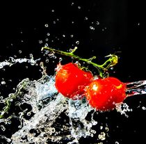 TomatenSplash by Nina Schwarze