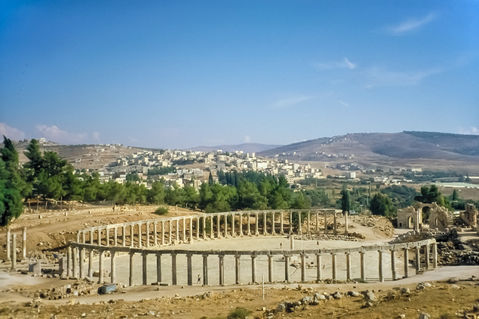 Forum-der-antiken-stadt-gerasa-jordanien