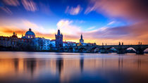 Charles Bridge in Prague at Early Morning, Czech Republic von Zoltan Duray