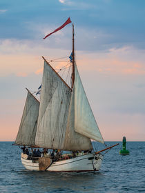 Segelschiff auf der Hanse Sail in Rostock by Rico Ködder