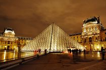 Paris, Louvre museum von Tania Lerro