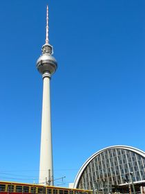 Fernsehturm in Berlin by gscheffbuch