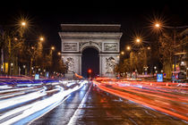 Nachts auf den Champs-Elysées by Philip Kessler