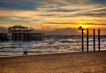 Sunset Over The West Pier von Ian Lewis