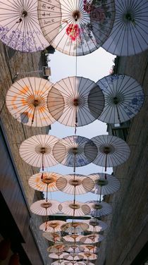 san xia ... Under the Umbrellas by Juergen Seidt