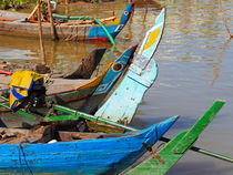 boote am mekong by k-h.foerster _______                            port fO= lio