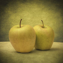 Apples by zapista