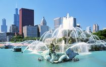 The Buckingham Fountain, Chicago by David Lyons