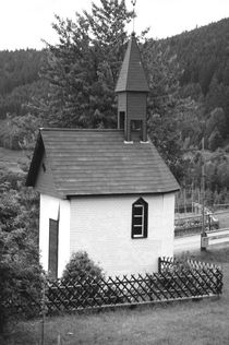 Kapelle. Schwarzwald. Chapel. Black Forest.  by fischbeck