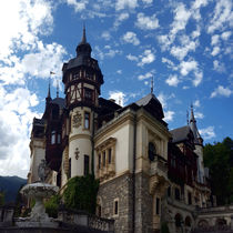 Famous royal castle Peles in Sinaia, Romania. von ambasador
