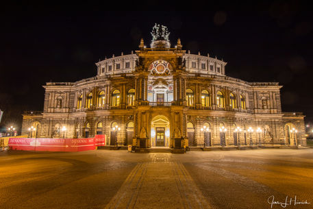 Dresden-marz-2018-12-logo