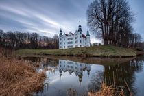 Ahrensburger Schloss Version #2 von photobiahamburg