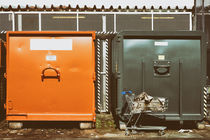 Abfallcontainer by Bastian  Kienitz