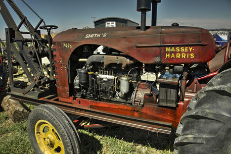 Massey-harris-744d