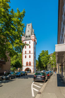 Mainz - Holzturm 36 by Erhard Hess