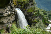 Storseterfossen Waterfall in Geiranger, Norway von Tobias Steinicke