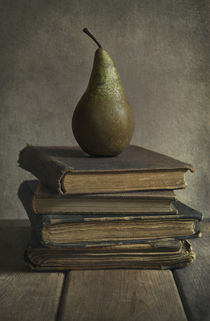 Still life with old books and green pear von Jarek Blaminsky