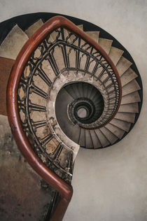 Spiral ornamented staircase by Jarek Blaminsky