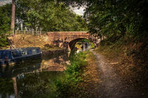 Towpath to Pewsey Bridge by Ian Lewis
