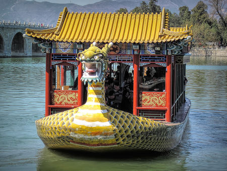 Chinese-dragon-boat