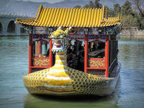 Chinese Dragon Boat von Elisabeth  Lucas