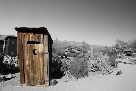 Goldfield-outhouse