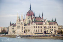 Budapest by Jens L. Heinrich