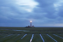 Westerhever Leuchtturm in der Abenddämmerung by Olaf Schulz