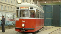 Viennese tram by igor-pruss