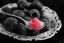 Ripes Raspberries SC by Elisabeth  Lucas