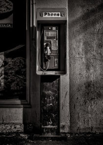Phone Booth No 9 von Brian Carson