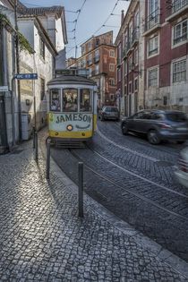 Lissabon 16 - Largo Portas do Sol von Michael Schulz-Dostal