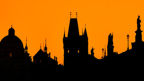 Prague-silhouettes-dot-jpg