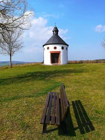  Ruhe auf dem Berg Votivkapelle Wahlhausen by susanne-seidel