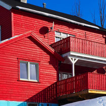 Haus in Rot von k-h.foerster _______                            port fO= lio